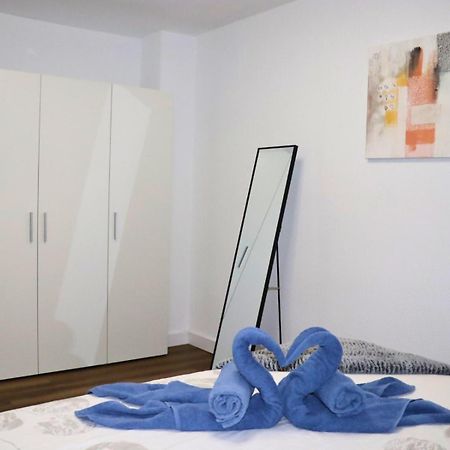 Moderno Y Nuevo Piso Huelva Apartment Luaran gambar