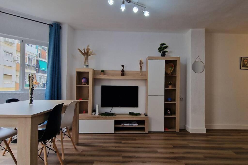Moderno Y Nuevo Piso Huelva Apartment Luaran gambar